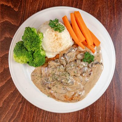 Sherried Chicken with mashed potatoes and steamed vegetables.