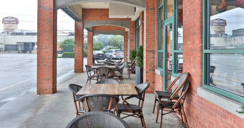 Exterior, porch, tables and armchairs