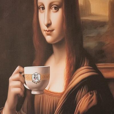 A painting of Mona Lisa holding a cup of coffee.
