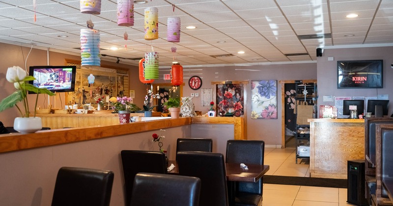 Dining space, decorations on walls and celing