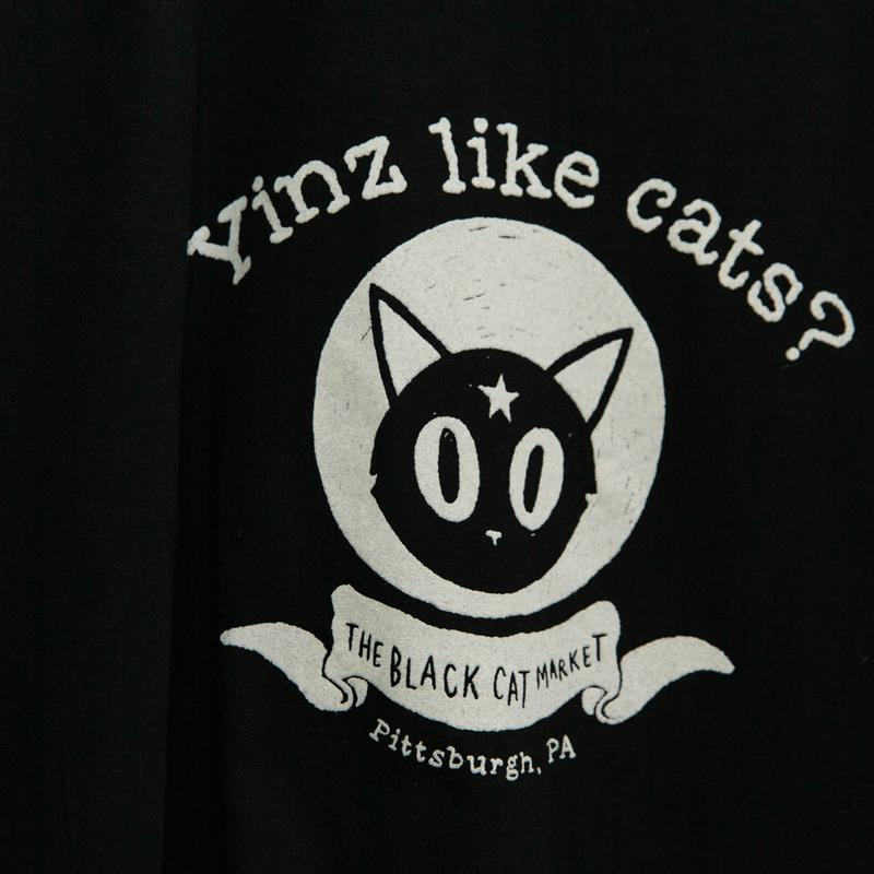 Yinz Logo T-shirt photo