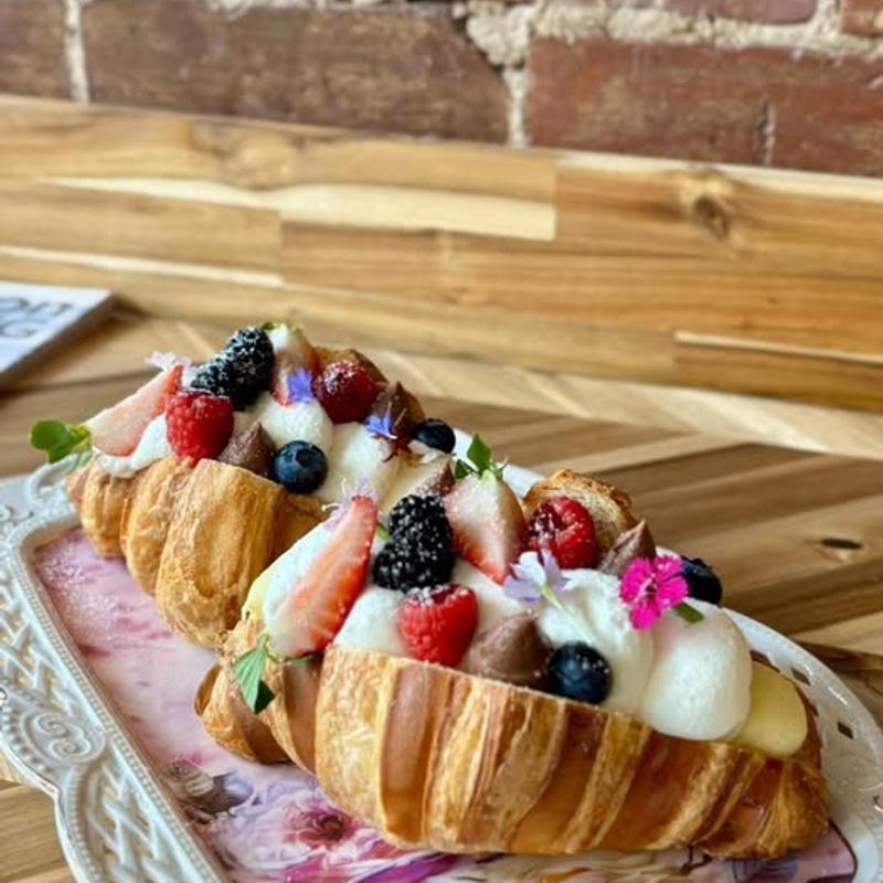 menu item 40 of 46, Stuffed Nutella Croissant