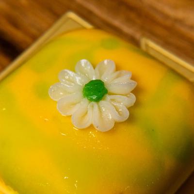 Mango lime dream cake.