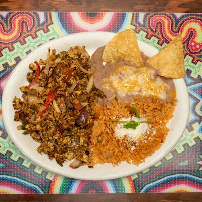 Chorizo Con Huevos photo