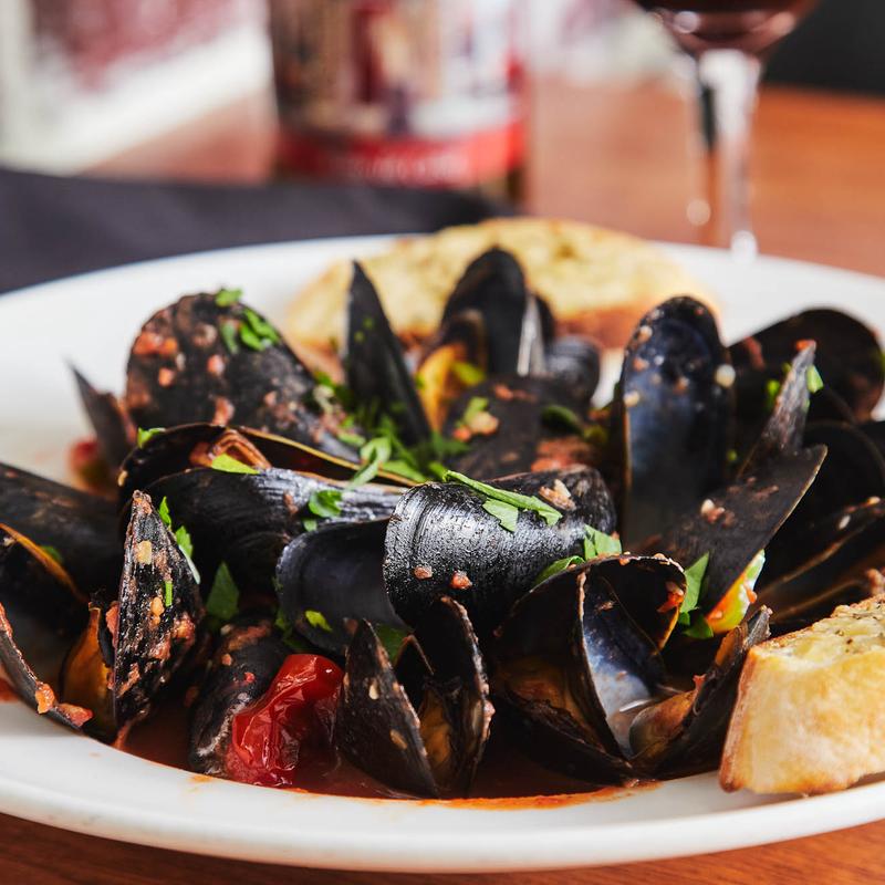 Spicy Garlic Mussels photo
