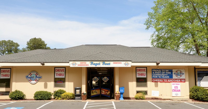 Exterior, front view to the restaurant, parking lot, entrance
