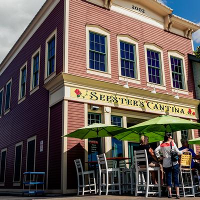 Exterior, tables outside