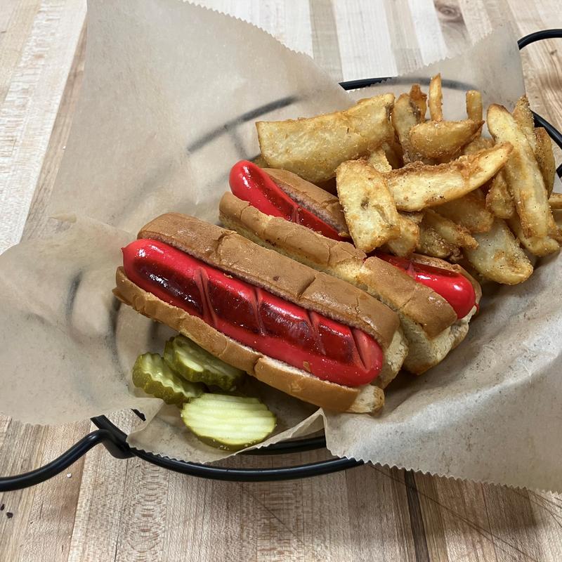 Maine Hotdog PLate photo