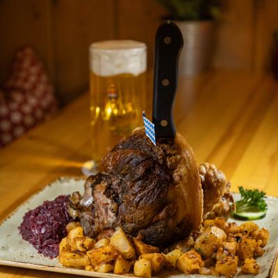 Schweinshaxe.