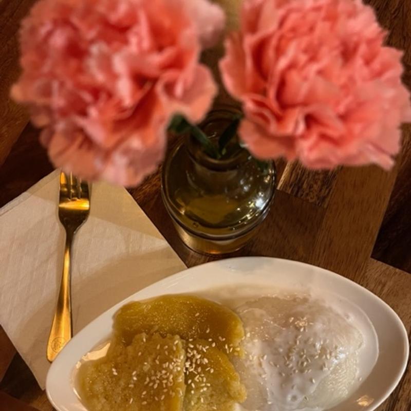 Sweet Sticky Rice with Thai Custard photo