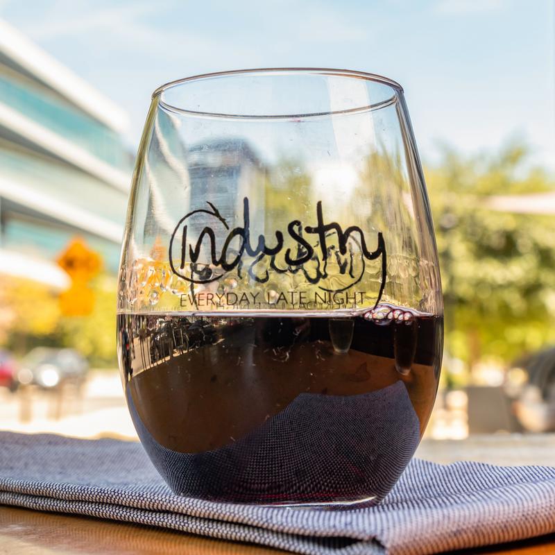 Red, Pinot Noir photo