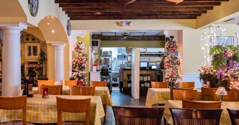 Interior, table for four