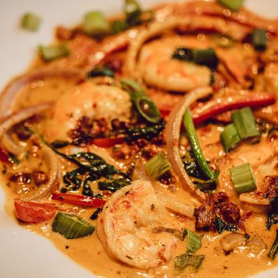 Creamy Shrimp Pesto with sun-dried tomato, spinach and red pepper