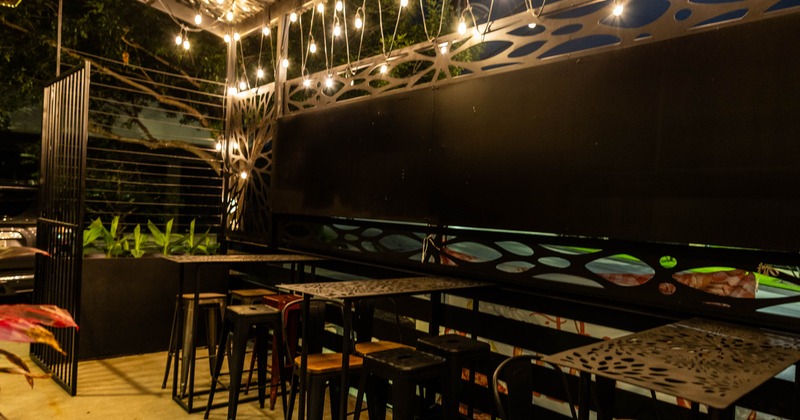Interior, high seating tables