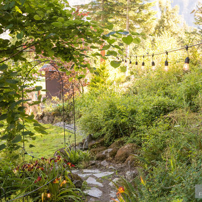 Path from the private bench to the garden area