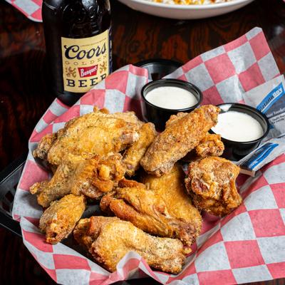 Chicken wings and dip.
