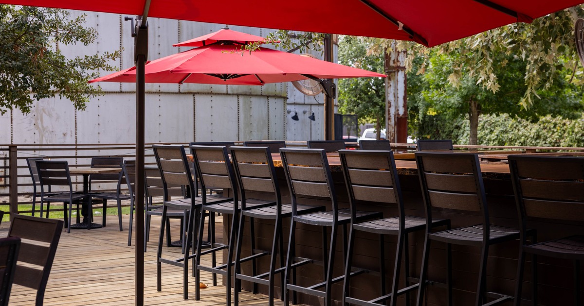 Exterior, tall tables and bar stools