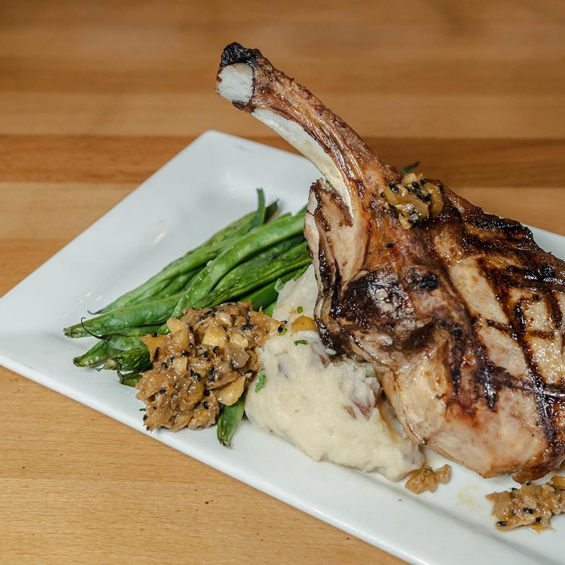 Tomahawk Chop* photo