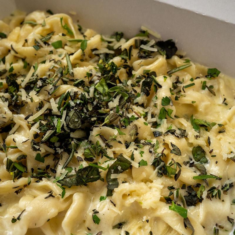 Fettuccine Alfredo photo