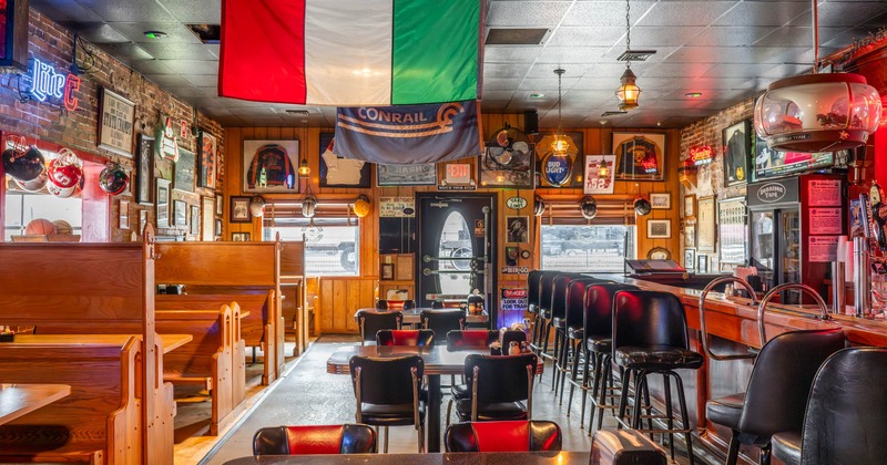 Interior, seating area, bar, decoration