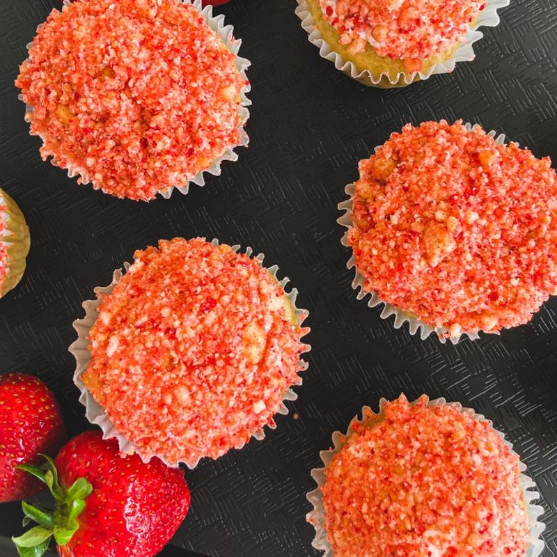 Strawberry Crunch Cupcake (NF) photo