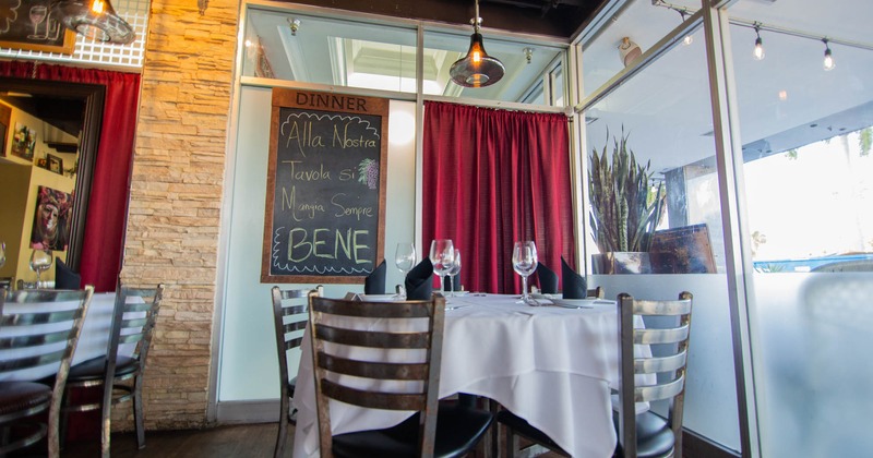 Interior, seating area, table and chairs