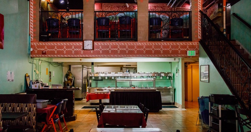 Interior area with a gallery