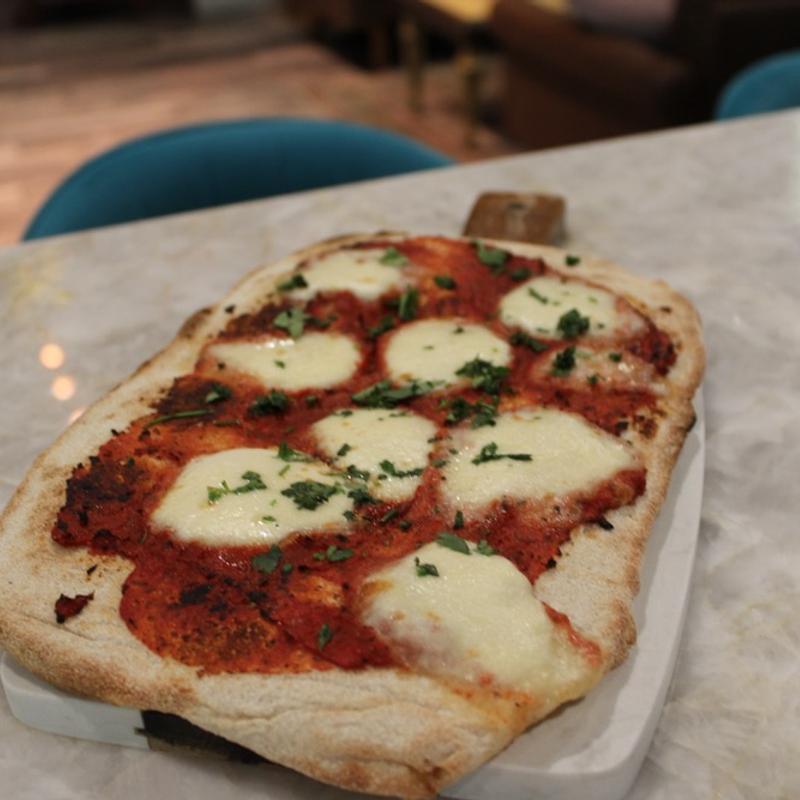 Pizza Margherita photo