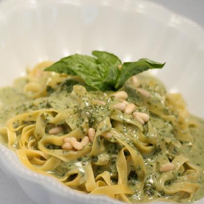 Linguine pesto