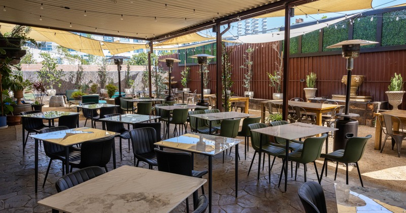 Covered patio, seating area