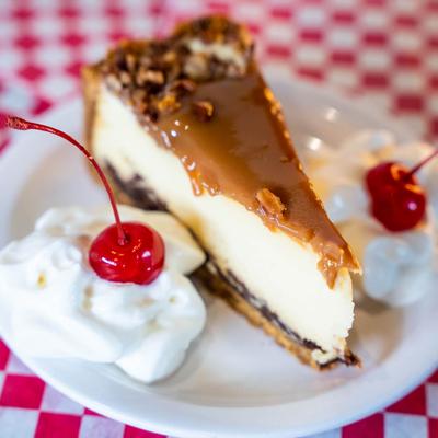 New York turtle cheesecake