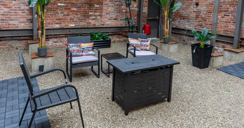 Exterior, patio. seating space