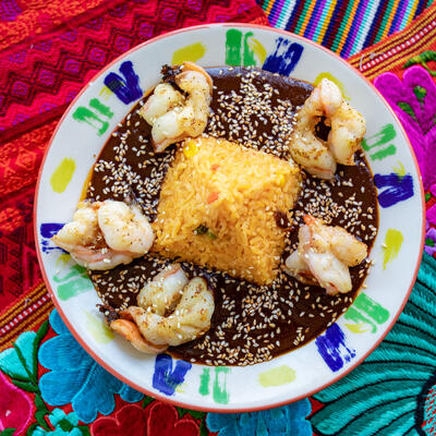 Shrimp in Mole sauce, with sesame, and rice
