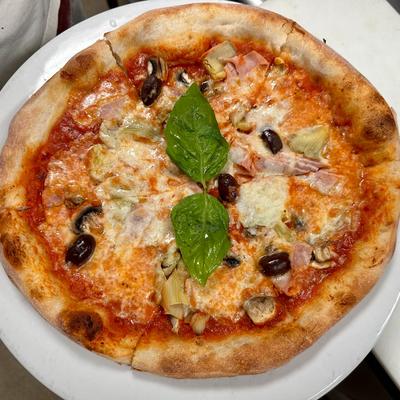 Pizza Capricciosa