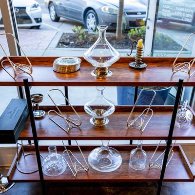 Flasks and metallic book holders.