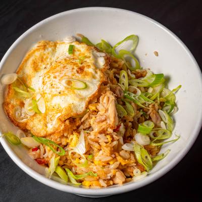 Fried rice with eggs.