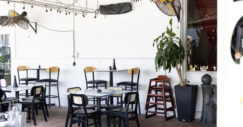 Diner area, tables, chairs