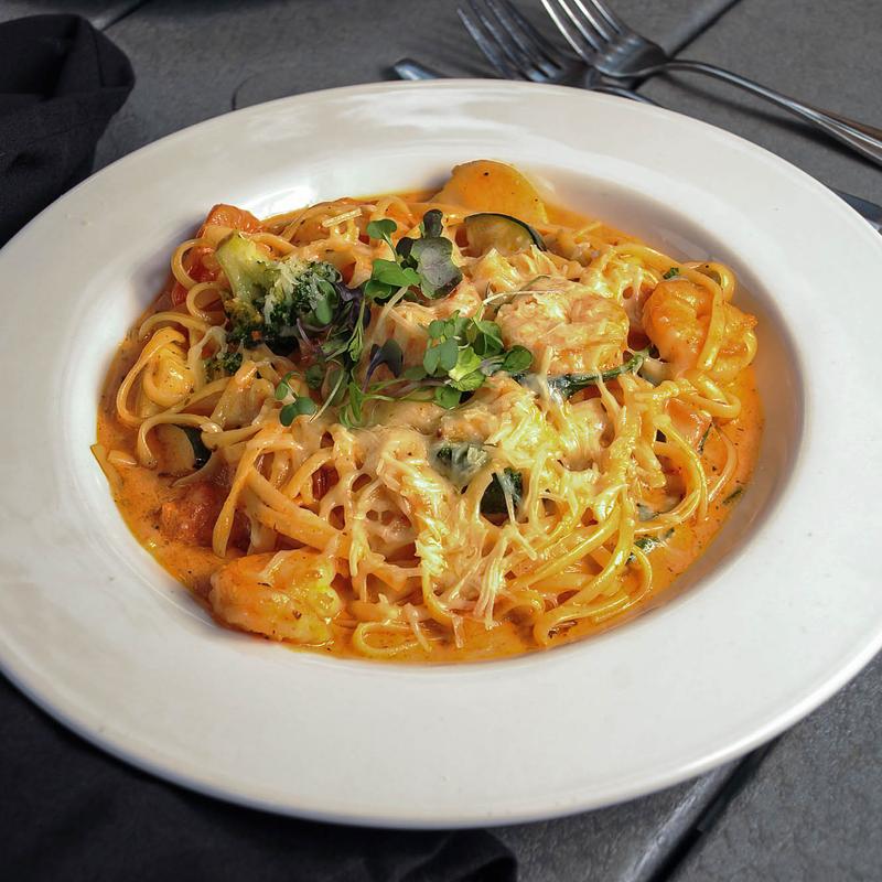 Shrimp & Scallop Linguine Pasta photo