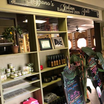 Dinning room entrance.