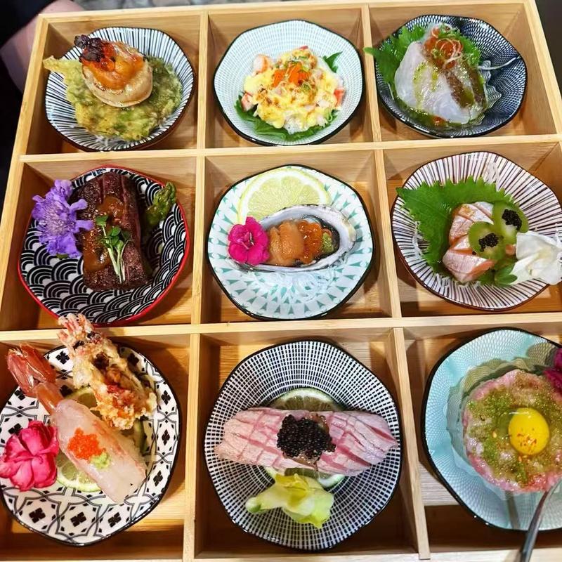 menu item 124 of 155, Omakase Dream Box