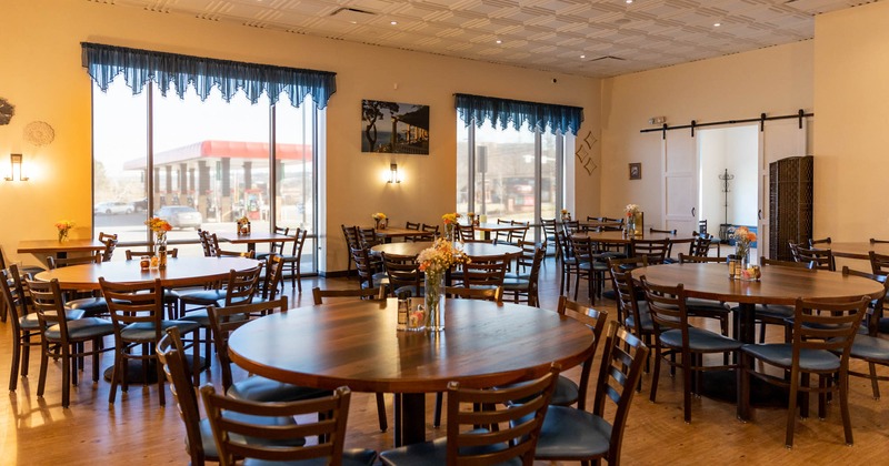 Interior, diner room, round table in a middle