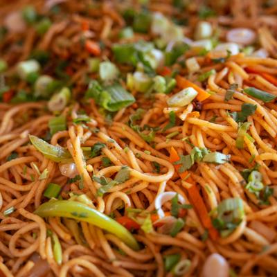 Stir fried noodles with veggies.
