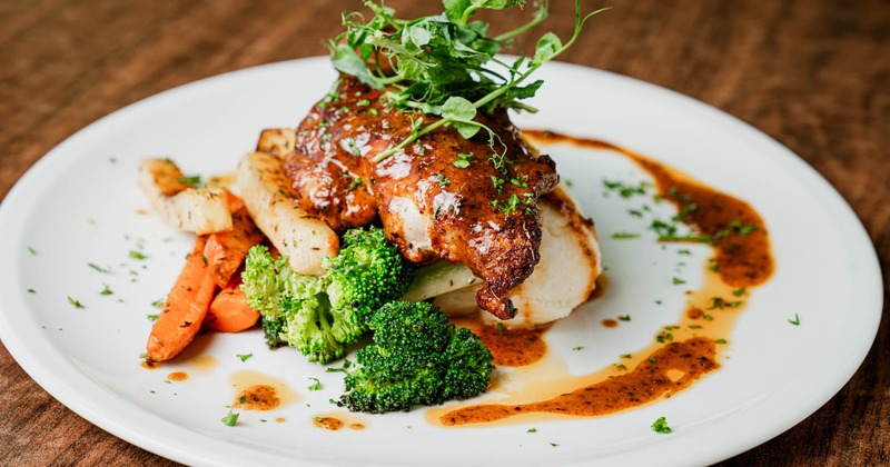 Blackened chicken, with mashed potatoes and veggies