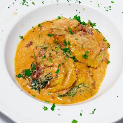 SAUTEED LOBSTER RAVIOL.