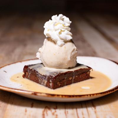 Praline Brownie À La Mode.