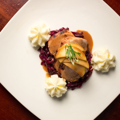 Spiced Pokr Tenderloin with Braised red cabbage, marsala apples