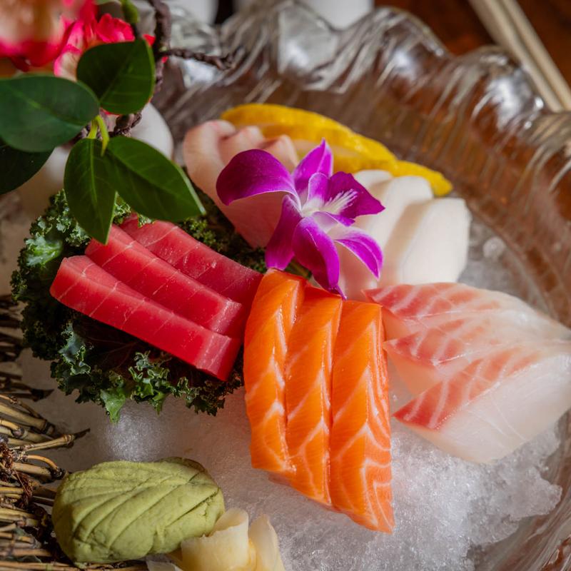 Sashimi Plater with Salad** photo