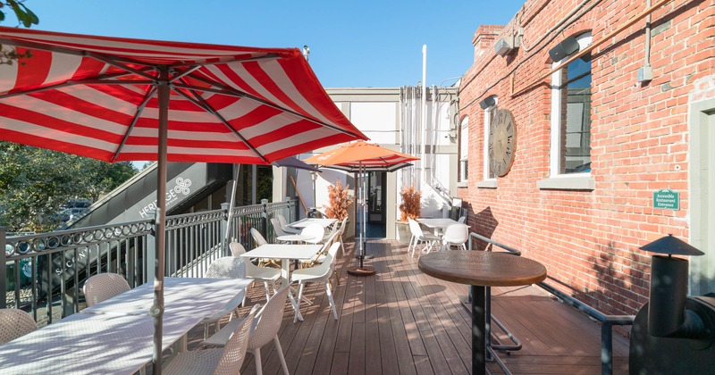 Exterior, patio area
