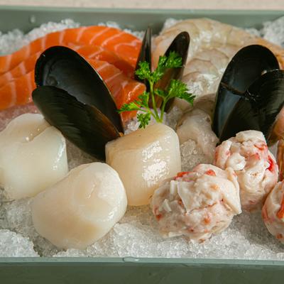 Fresh seafood platter.