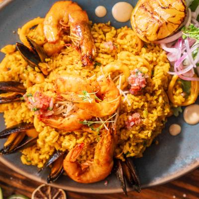 A plate of Arroz con Mariscos.